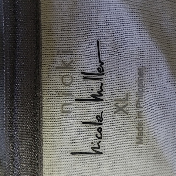 Top - Picture 3 of 6